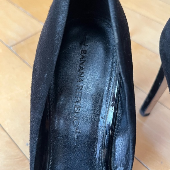 Banana Republic Adelia D’Orsay Suede Pump - Picture 4 of 8